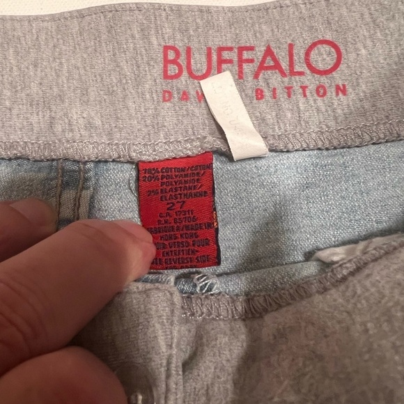 Buffalo David Bitton Womens Size 27 Medium Wash Mid Rise Cutoff Jean Shorts (D2) - Picture 5 of 6